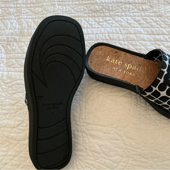 Kate Spade Black and White Geometric Sandals - Picture 4 of 6